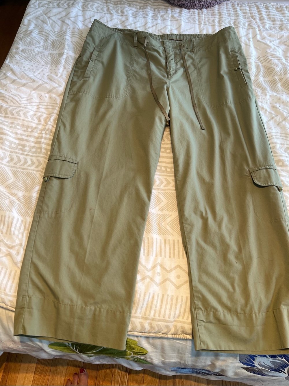 Women's Olive Straight-Leg Cargo Pants